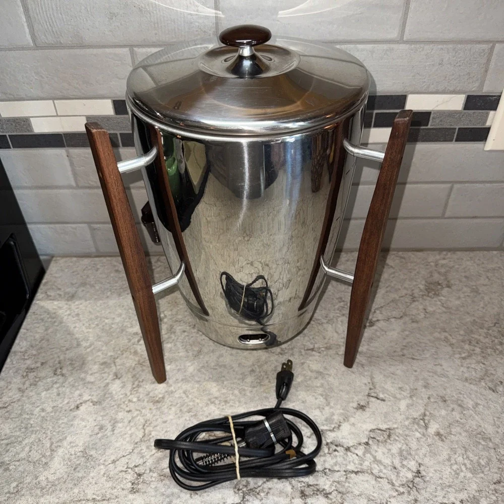 Vintage Regal Ware 1330 Atomic Rocket Coffee Percolator Teak Legs 10-30 Cup MCM